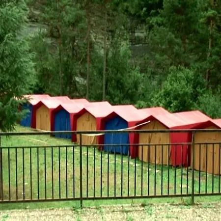 Parque de Campismo El Chate Tiendas *