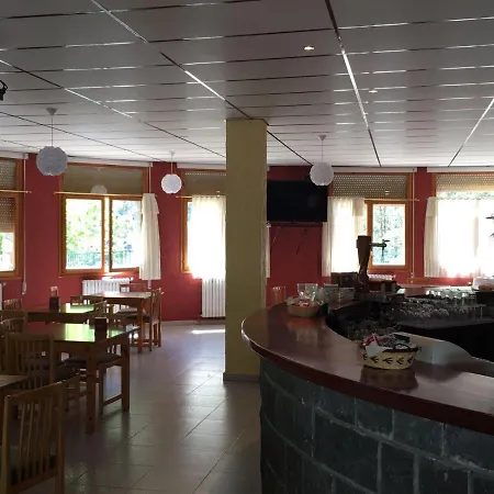 Camping El Chate Tiendas Sarvisé